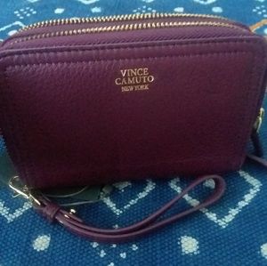 Vince Camuto double zip wristlet NWT